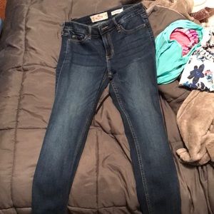 Dark wash super skinny jeans